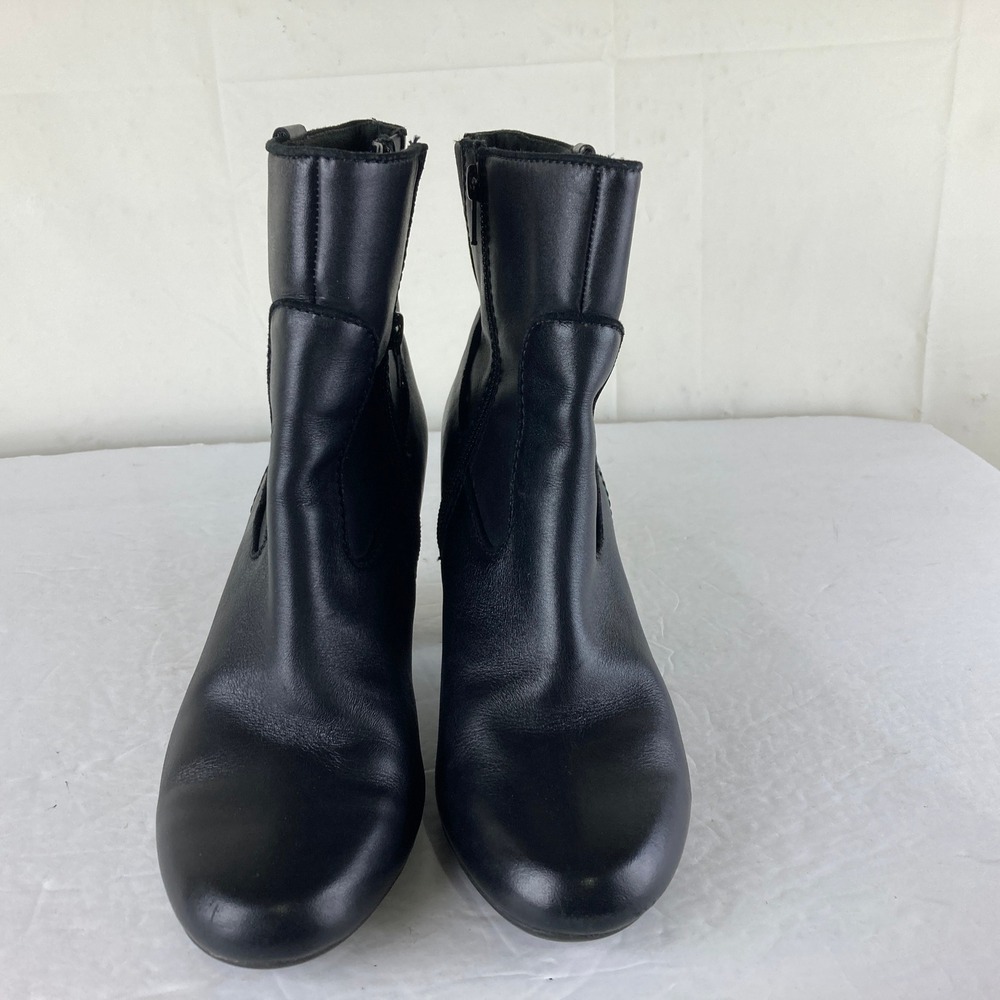 Clarks Ankle Boots Women 7.5 Black Leather Block Heel Side Zip Boho Office - Picture 3 of 8